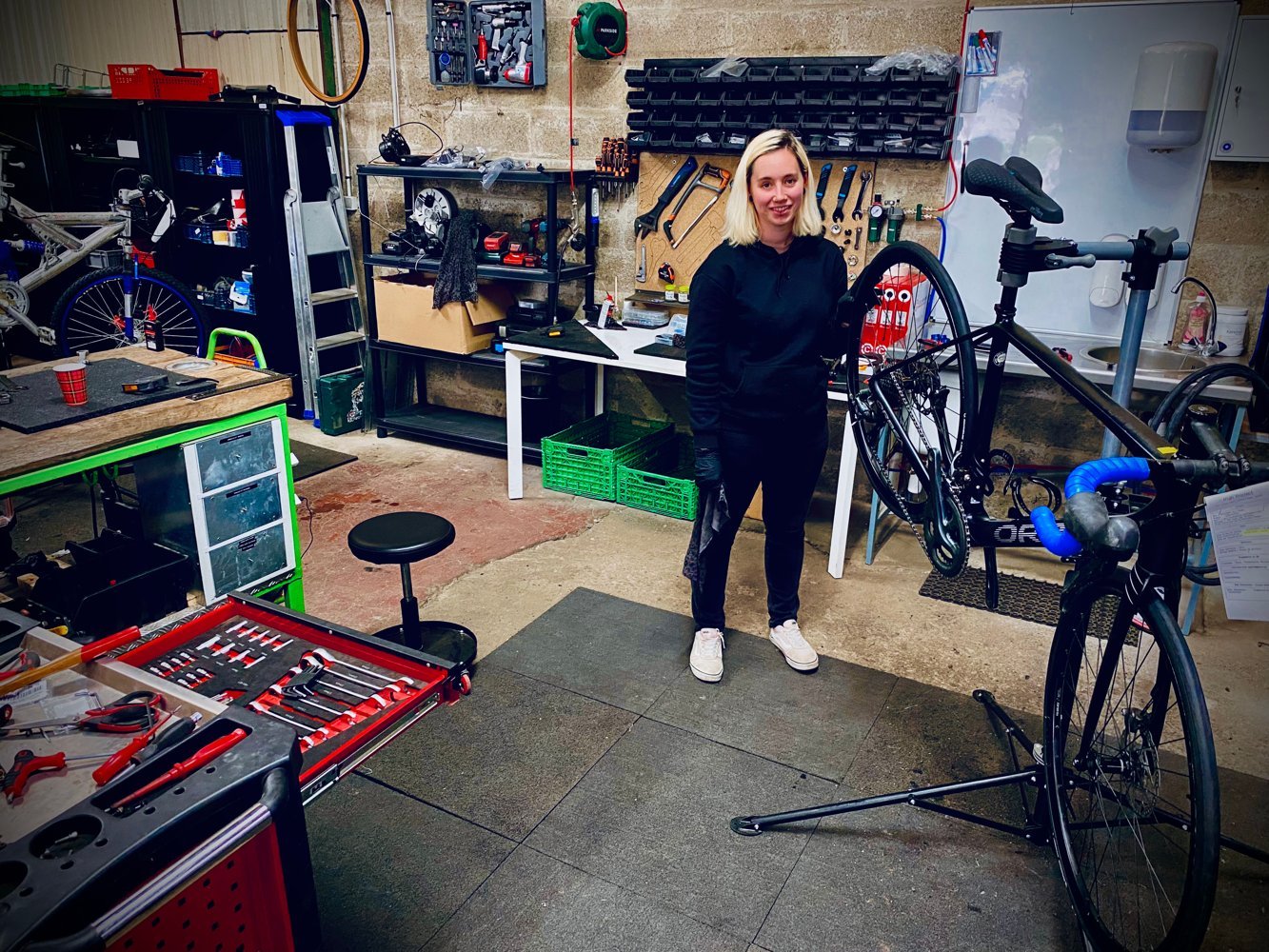 Jennifer dans l’atelier High Project